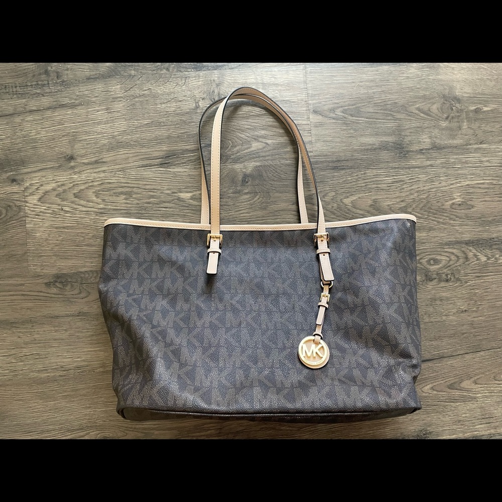 Michael Kors Jet Set Travel Chocolate Brown TZ Tote